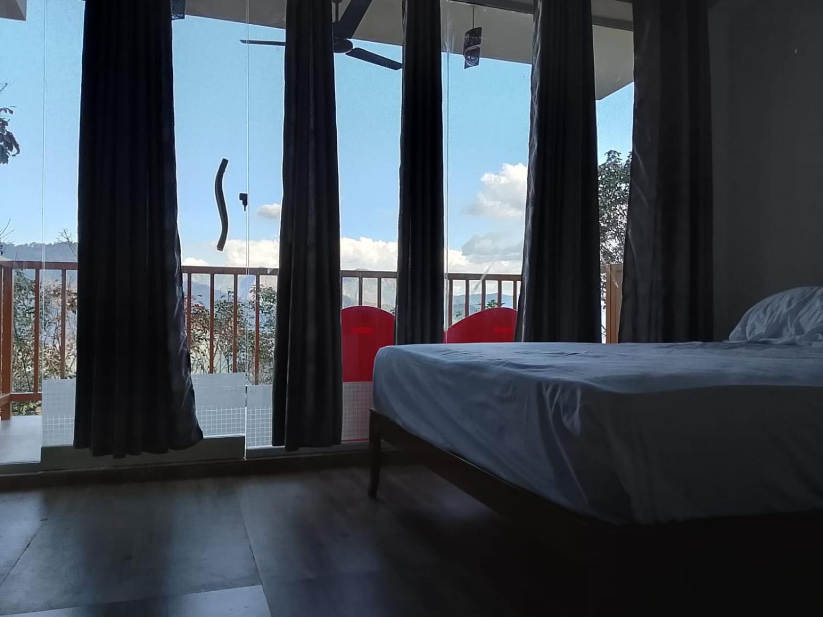 Cloudscape Homestay Pīrmed Exteriér fotografie